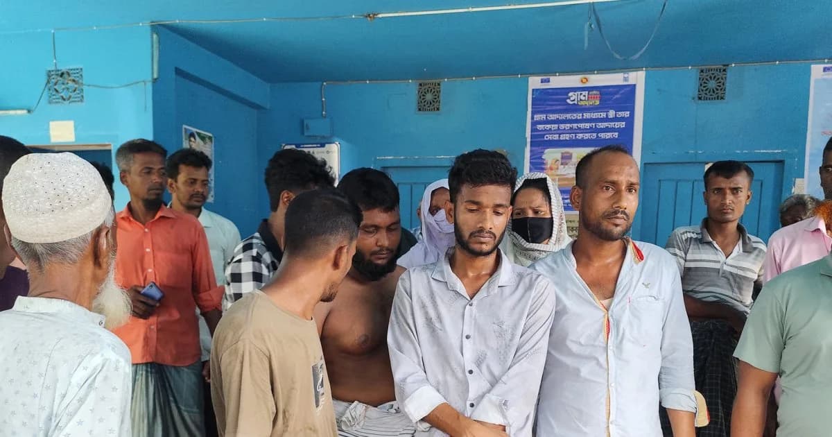 পুলিশ নয়, আবাসিক হোটেল থেকে ৬ জনকে আটক করলেন জেন-জি সদস্যরা
