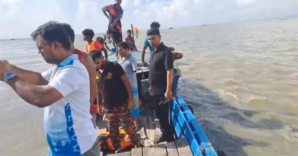 সিরাজগঞ্জে বালুবোঝাই বলগেট ডুবে দুজন নিখোঁজ