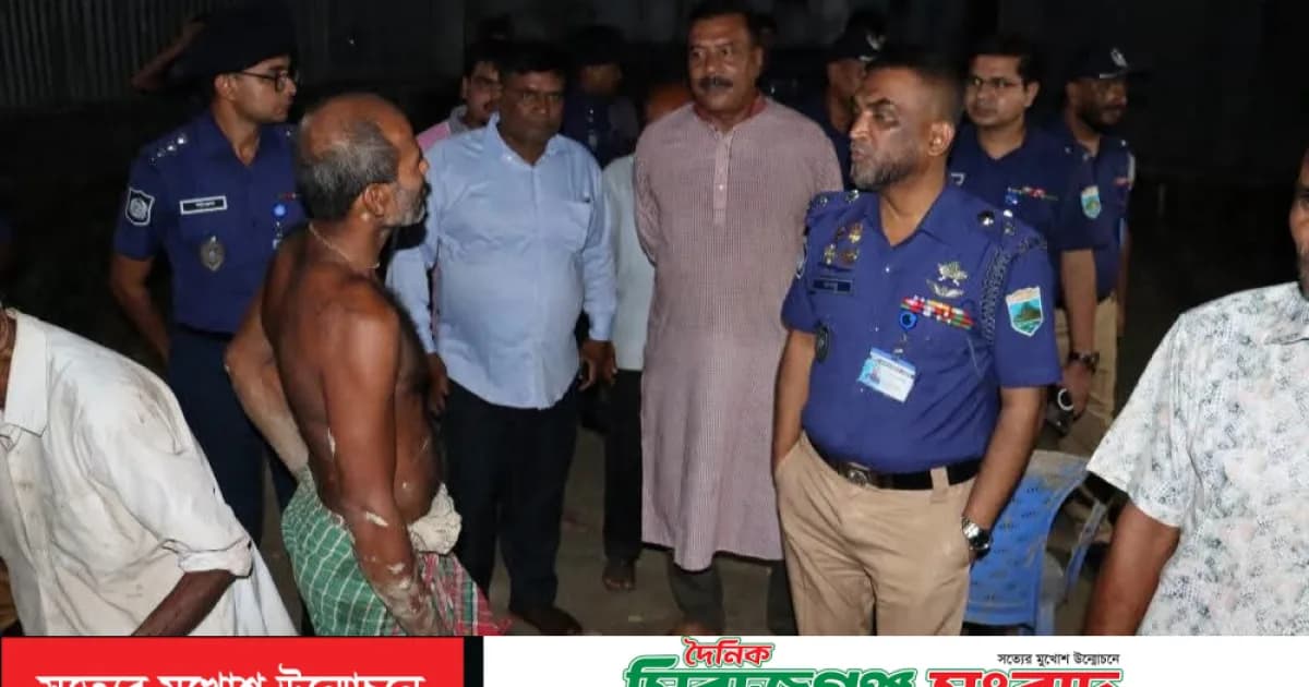 কামারখন্দে দুর্গাপুজা নির্বিঘ্ন করতে প্রয়োজনীয় পুলিশি সহায়তার আশ্বাস পুলিশ সুপারের