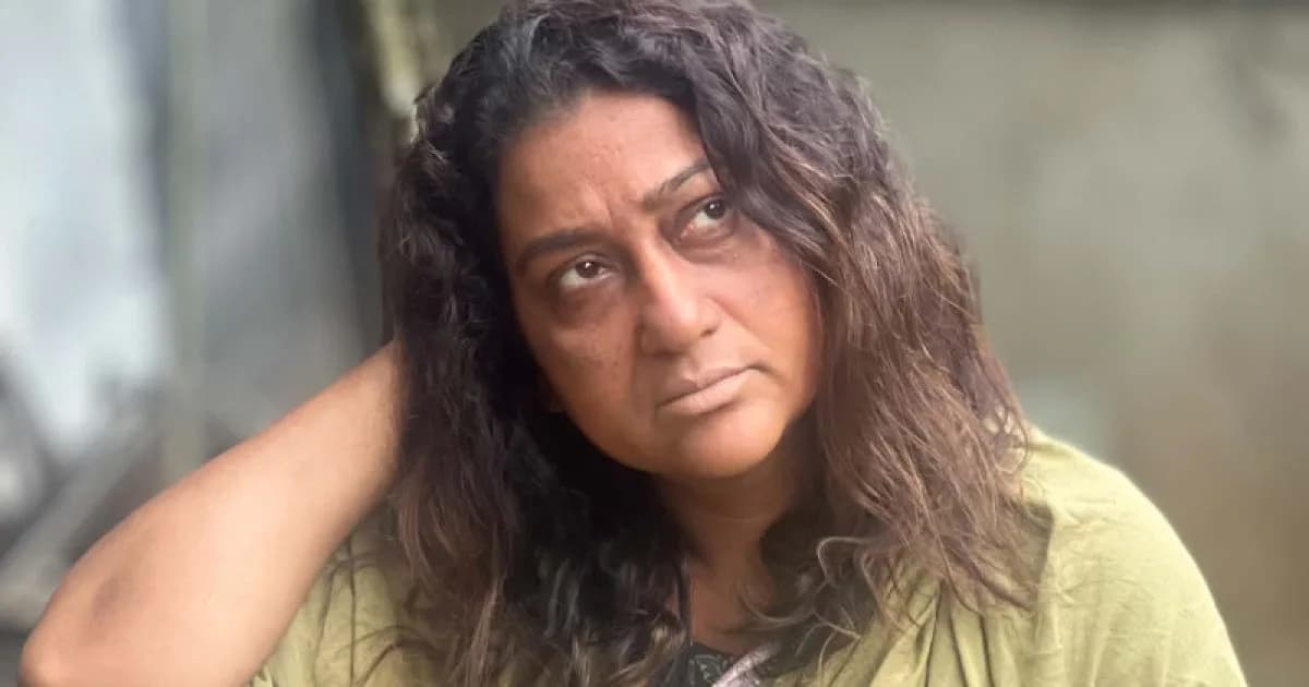 হঠাৎ এমন বিষণ্ণ দীপা খন্দকার, কী ঘটেছে তার জীবনে