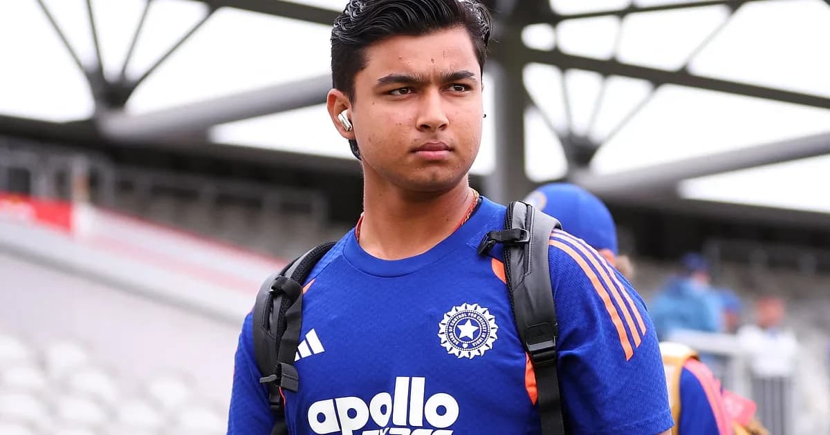 ৮৬ ছক্কা মেরে বসে থাকলেন সূর্যবংশী, পিছিয়ে গেলেন অভিষেকের সঙ্গে লড়াইয়ে
