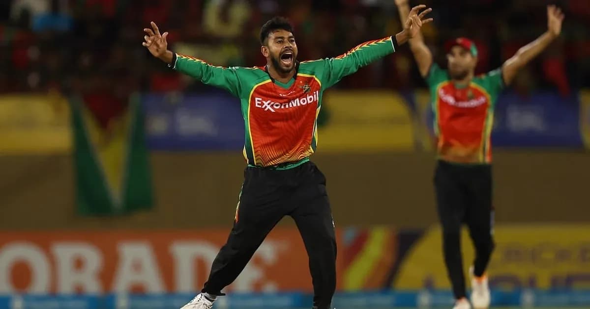 ফাইনালে উঠতে পারলেন না মিরাজ, বৃথা গেল হেটমায়ারের সেঞ্চুরি