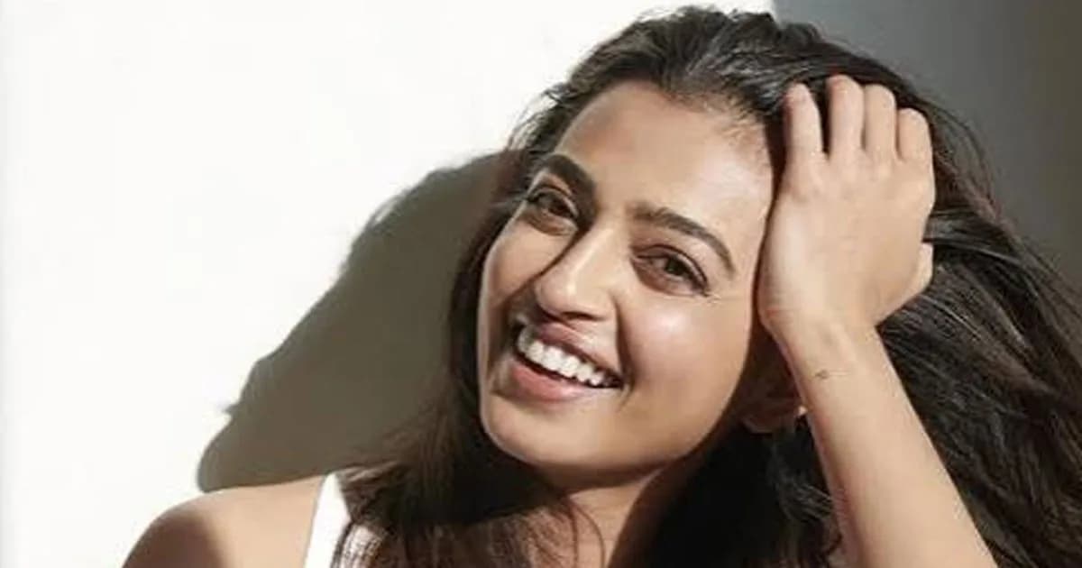 অন্তরঙ্গ দৃশ্য ফাঁসের পর ৪ দিন বাড়ি থেকে বের হতে পারেননি রাধিকা আপ্তে