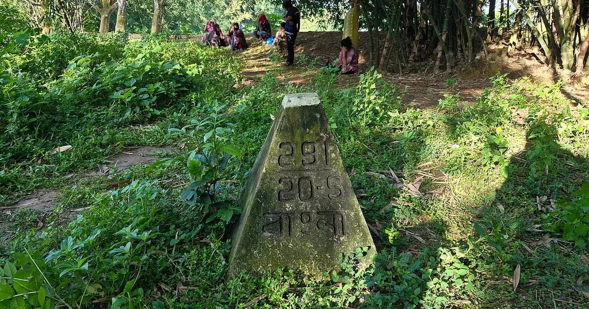 বিরামপুর সীমান্তে ৯ জনকে ঠেলে পাঠানোর চেষ্টা বিএসএফের, ৩ জনকে ফেরত পাঠাল বিজিবি