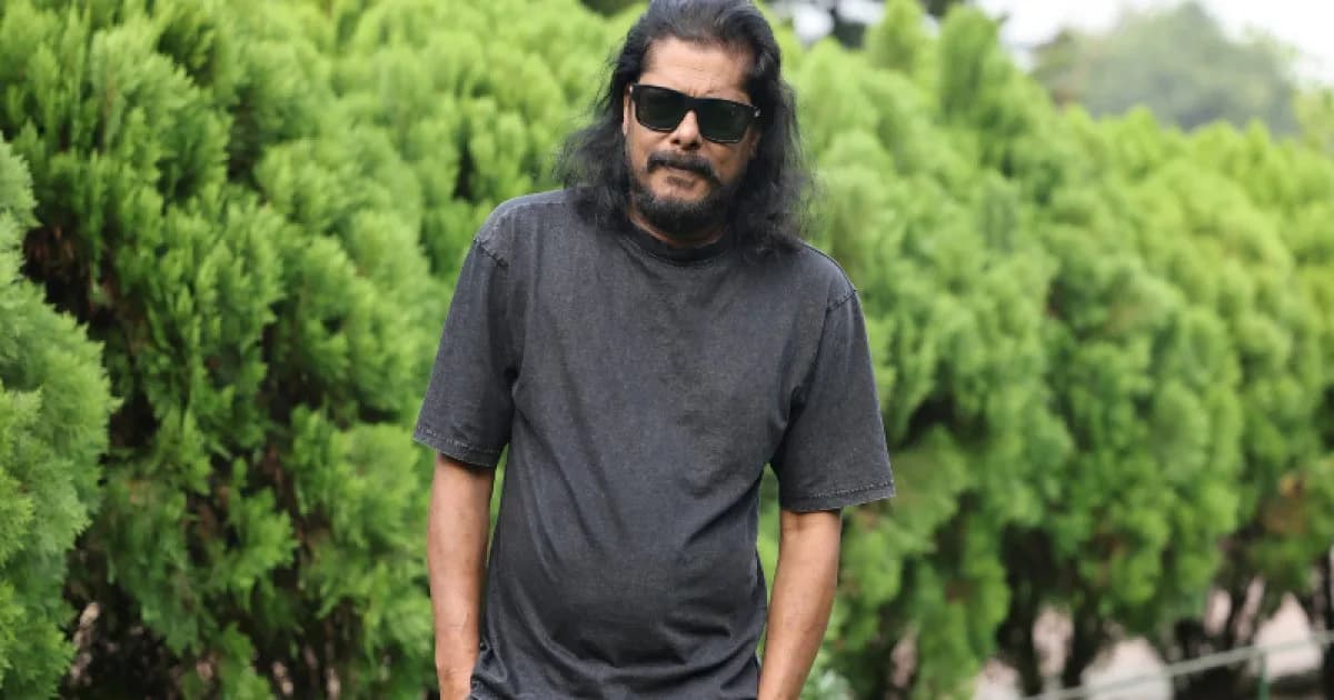 জন্মদিনে জেমস: জীবনকে জটিলভাবে ভাবার দরকার নেই