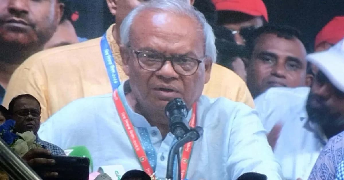 ফ্যাসিবাদী আমলে বইয়ে ব্যক্তির গুণকীর্তন ও ছবি রাখাকে প্রাধান্য দেওয়া হতো: রিজভী