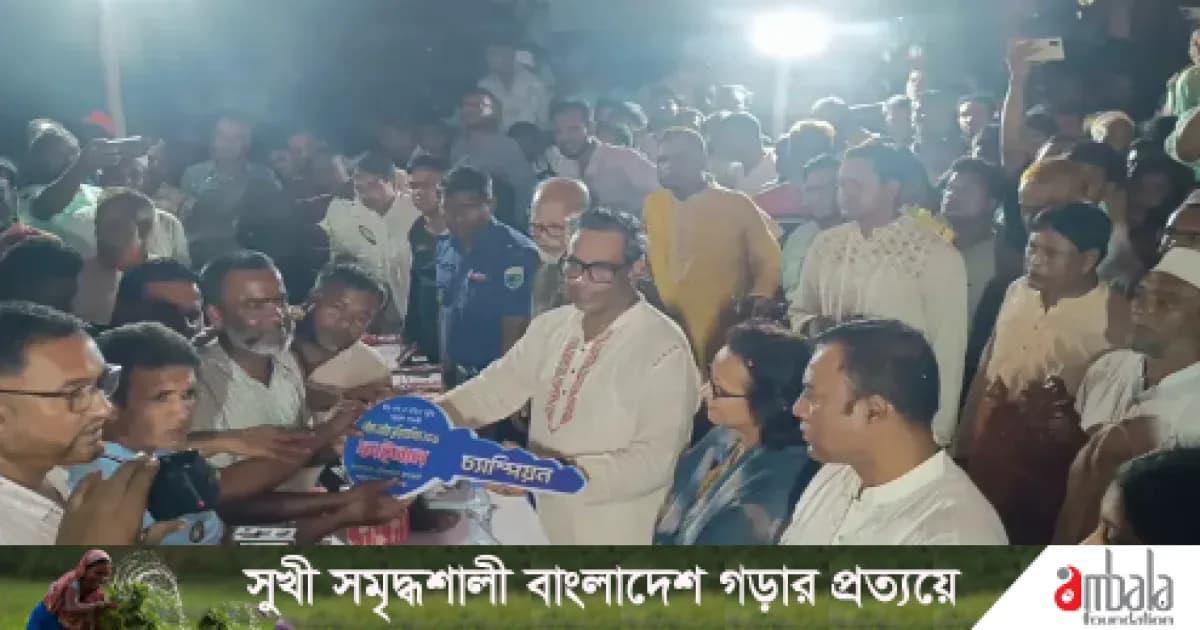শাহজাদপুরে নৌকাবাইচে চ্যাম্পিয়ন বন্যাকান্দি নিউ একতা চ্যালেঞ্জার