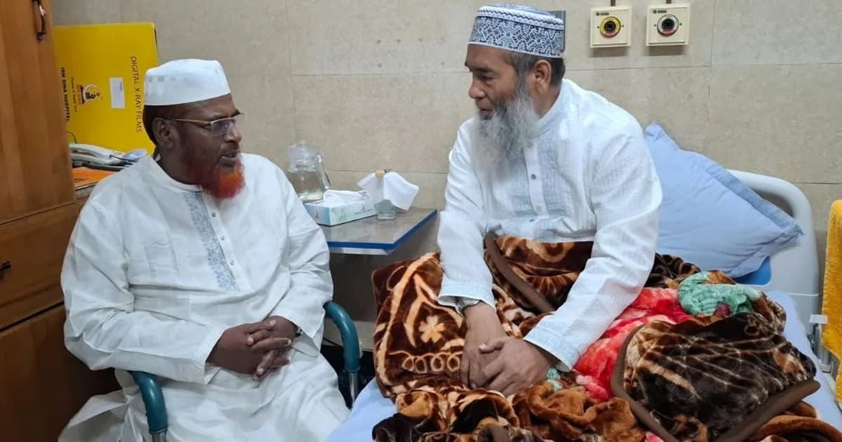 এমপি মুজিবুর রহমানকে দেখতে হাসপাতালে জামায়াত সেক্রেটারি