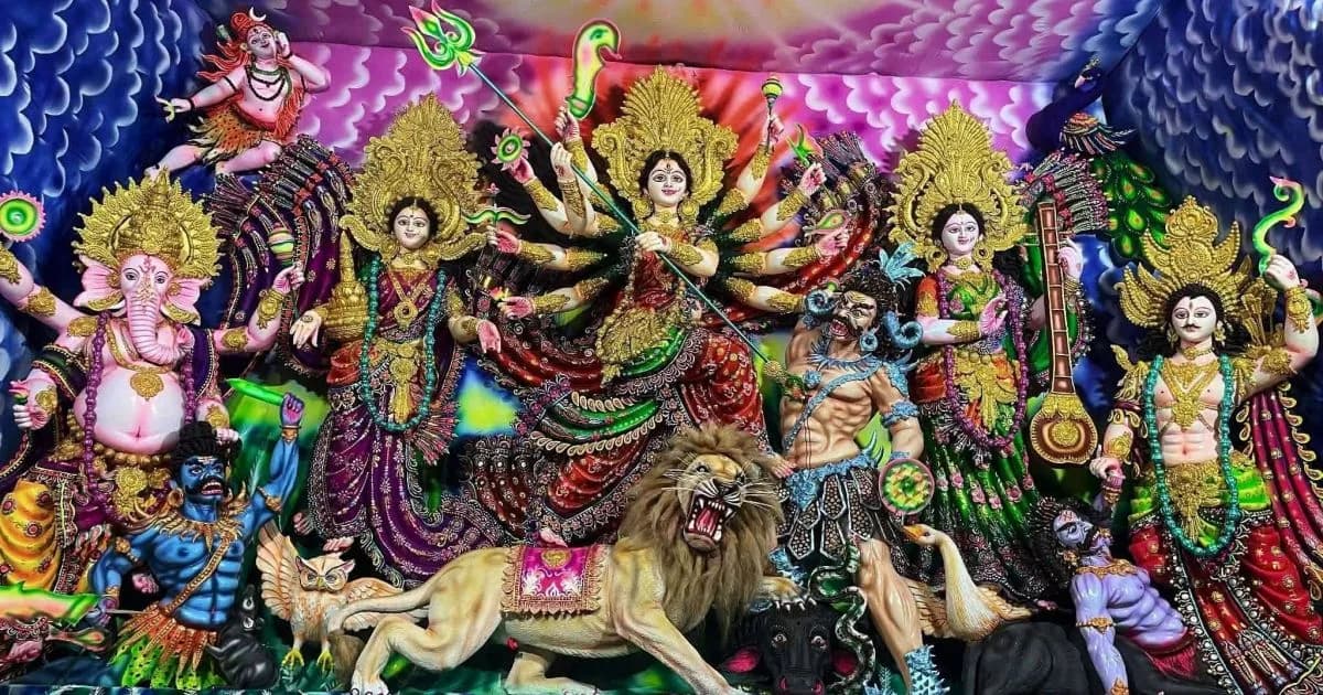 শাহজাদপুরে ৯২ মণ্ডপে শারদীয় দুর্গোৎসবের প্রস্তুতি শেষ পর্যায়ে