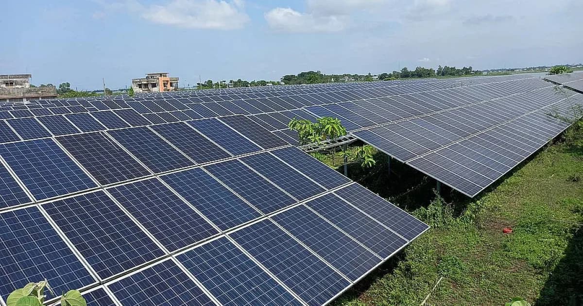 সৌরবিদ্যুৎকেন্দ্র স্থাপনে পুঁজিবাজার থেকে ৪০০ কোটি টাকা তুলবে কনফিডেন্স পাওয়ার