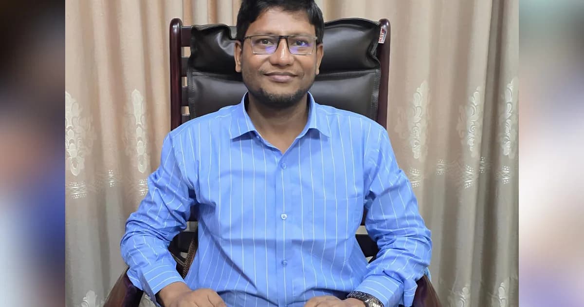 দলিলের জটিলতা কমাতে শাহজাদপুরের সাব-রেজিস্ট্রারের ব্যতিক্রমী উদ্যোগ