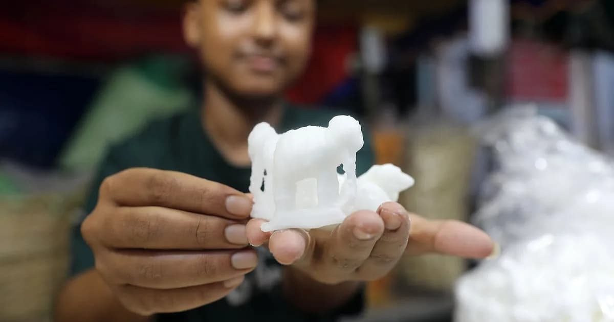 দুর্গাপূজার মেলায় হরেক খাবার