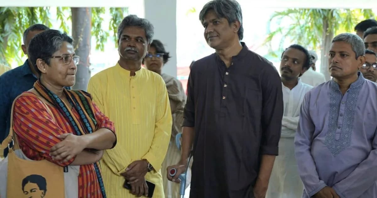 বিজয়া দশমীতে জগন্নাথ হল মন্দিরে গণসংহতি আন্দোলনের নেতাদের শুভেচ্ছা বিনিময়