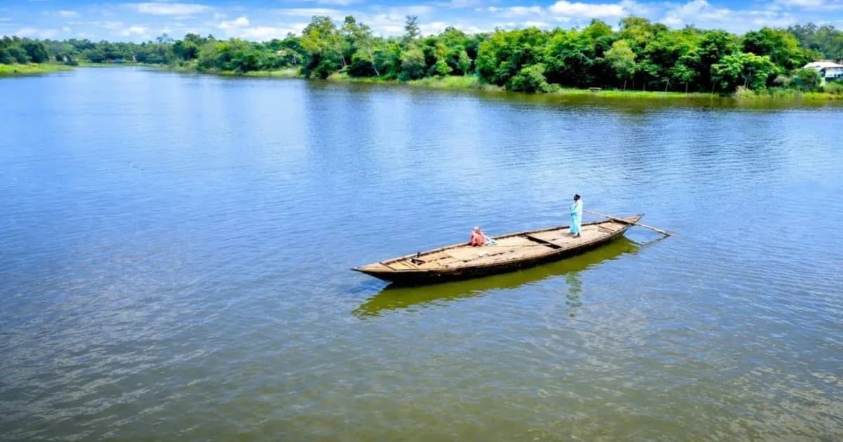 বর্ষায় জলরঙের ক্যানভাস, শীতে সোনালি শস্যের রাজ্য চলনবিল